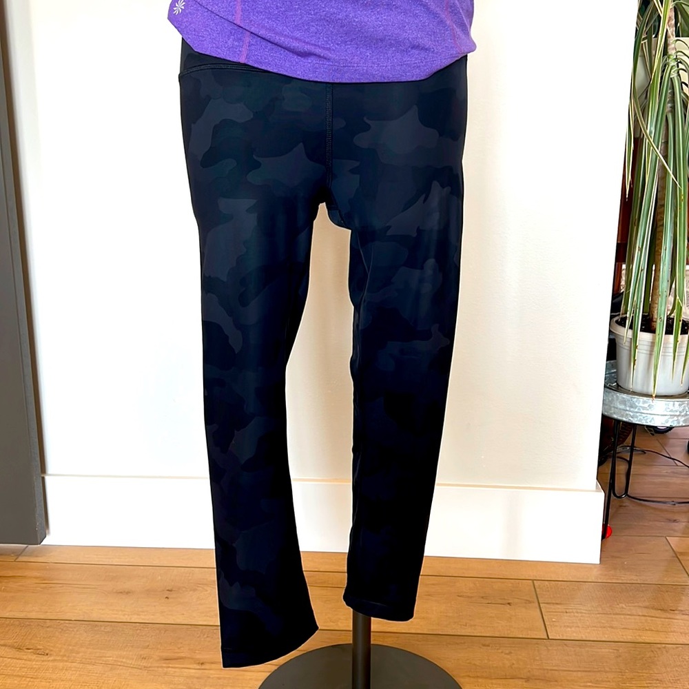 Yogaliscious camo leggings